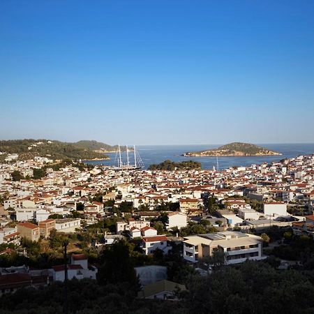 Bella View Apartment Skiathos Town Bagian luar foto