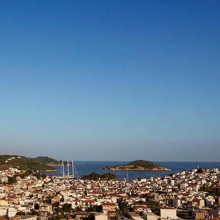 Bella View Apartment Skiathos Town Bagian luar foto