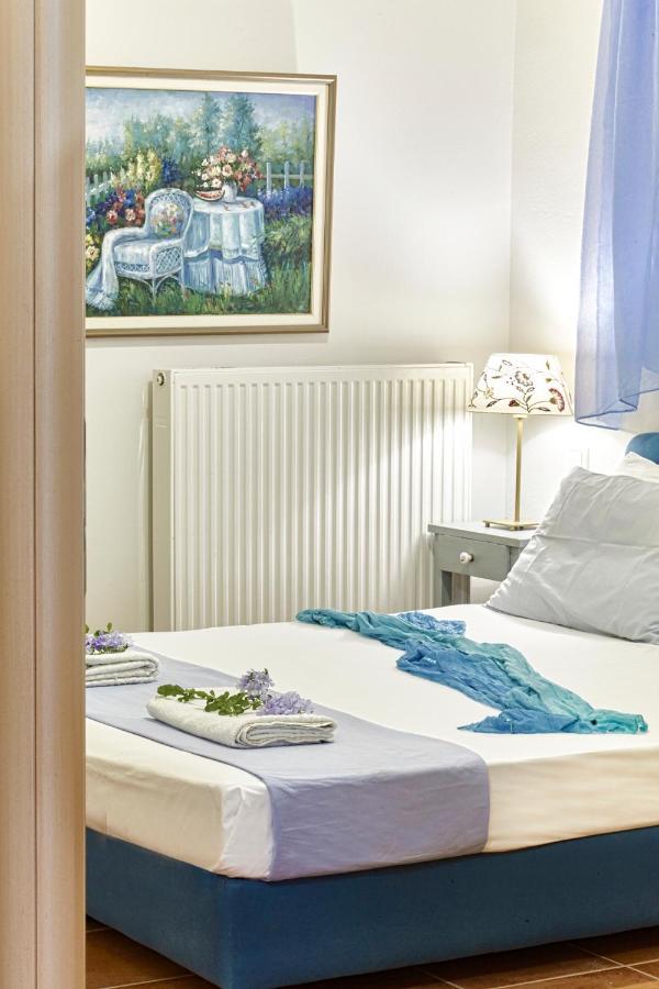 Bella View Apartment Skiathos Town Bagian luar foto