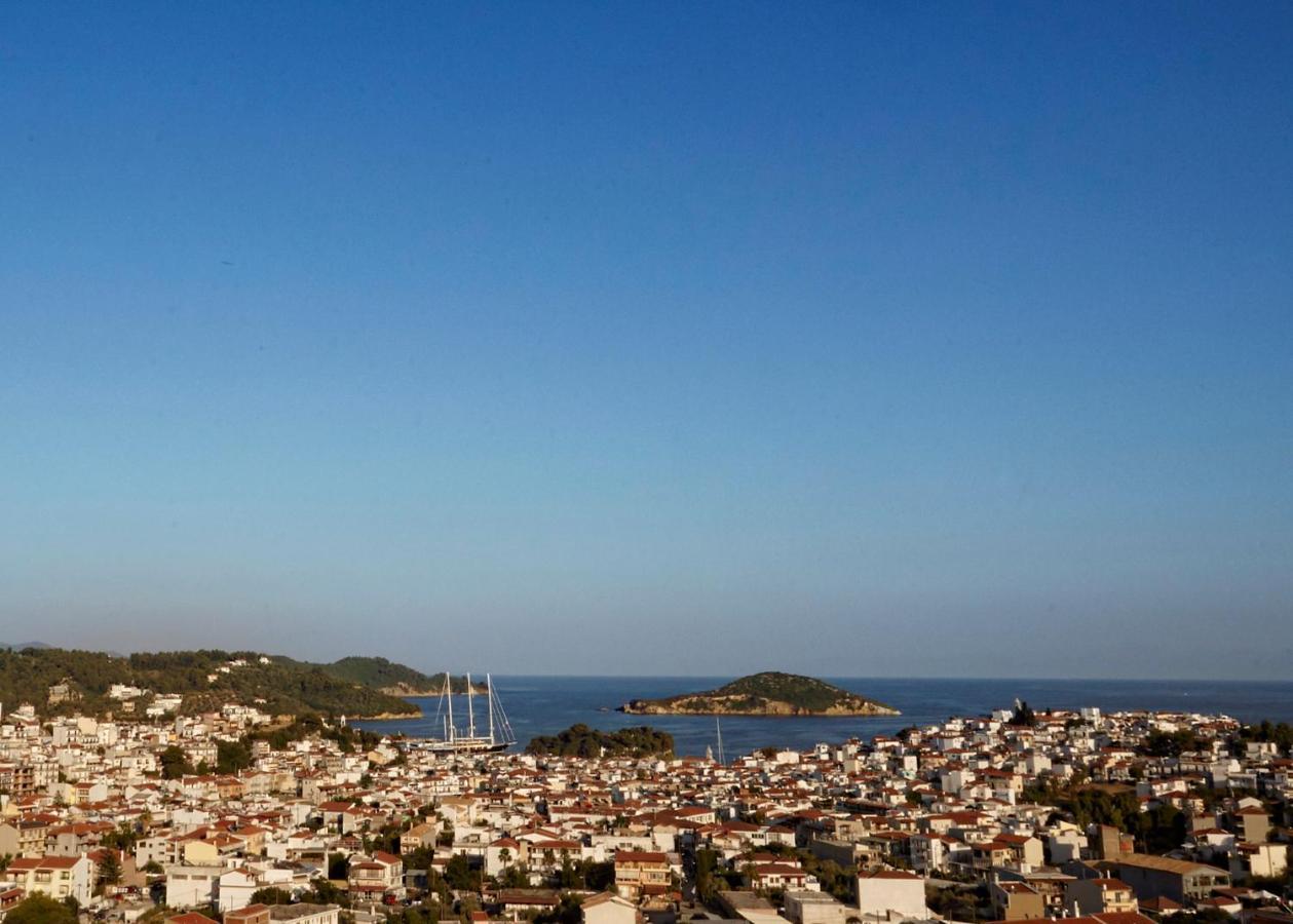 Bella View Apartment Skiathos Town Bagian luar foto